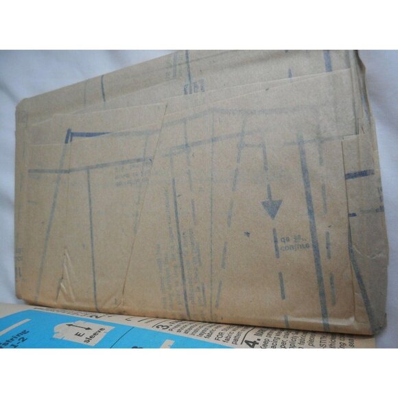 Vintage 1970s Simplicity Size 15/16 6101 outfit - Picture 2 of 3